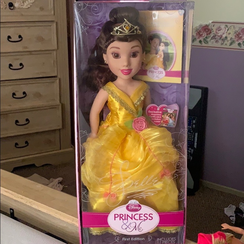 Disney Princess bell and me doll collectors. 21’’tall